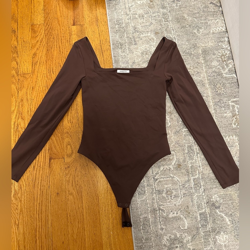 Aritzia Babaton Contour Squareneck Longsleeve Bodysuit Size M